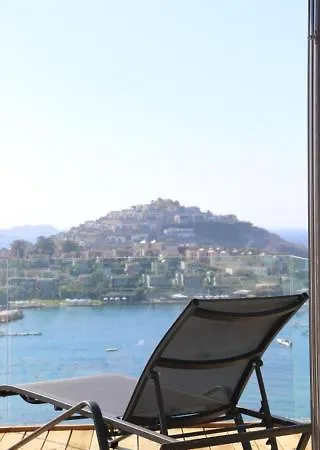 Lifebutiq Penthouse בודרום