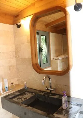 Lifebutiq Penthouse לינה וארוחת בוקר *