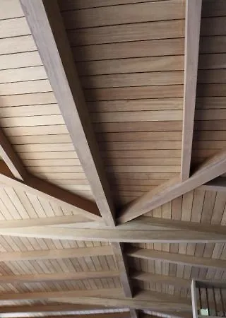 לינה וארוחת בוקר Lifebutiq Penthouse *
