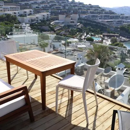 Lifebutiq Penthouse Couette-café *